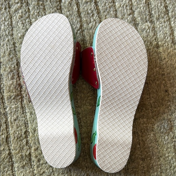 Dr Scholl’s Exercise Sandals Wood Cherry Print Handpainted Slide Sandals - Picture 3 of 6
